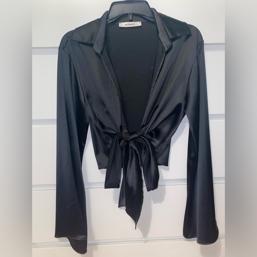 NWOT Monaco Black Satin Wrap Top With Bell Sleeves